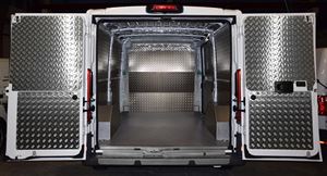 01_Fiat Ducato con rivestimenti interni in alluminio mandorlato Syncro Fvg.jpg